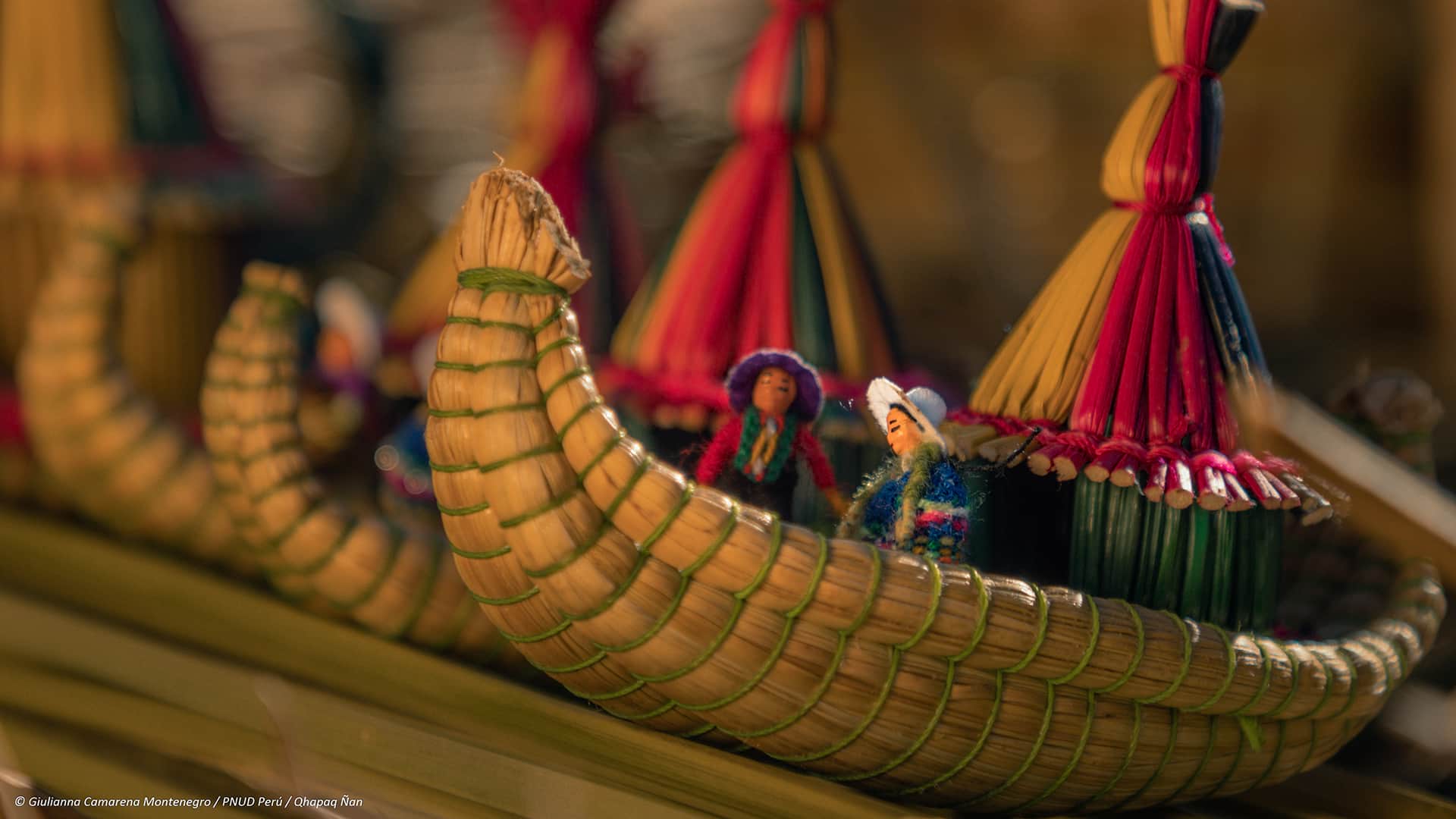 Beautiful miniature reed boat handicrafts resembling the real ones | Responsible Travel Peru