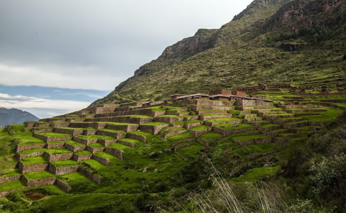 It is impressive to walk along the Inca terraces | Responsible Travel Peru