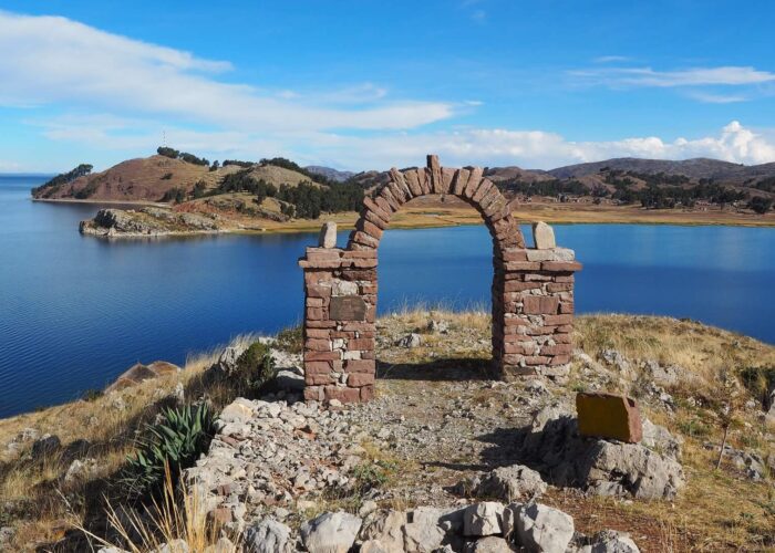 A stone gate at the top of Tikonata Island, Lake Titicaca | RESPONSible Travel Peru