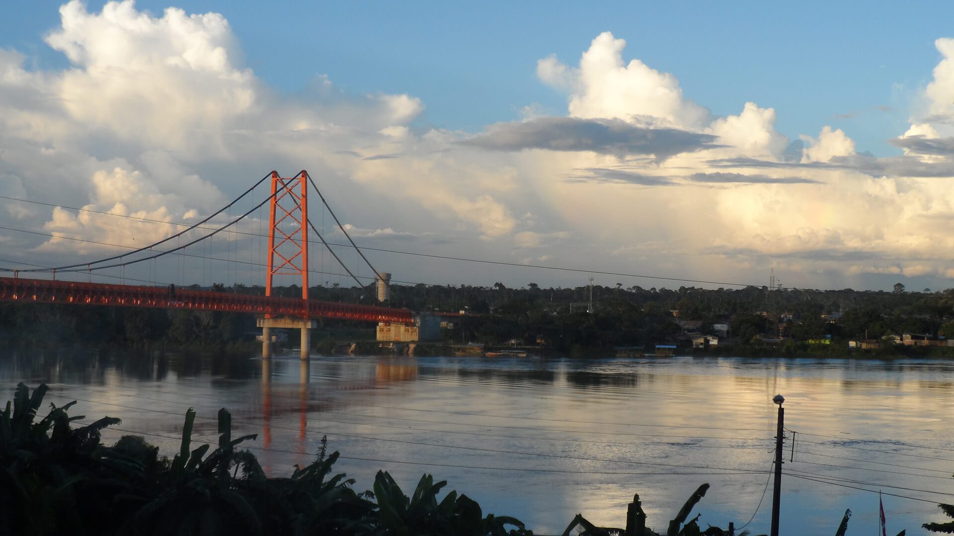 The Billinghurst bridge is the main way over the Madre de Dios river in Puerto Maldonado | Responsible Travel Peru