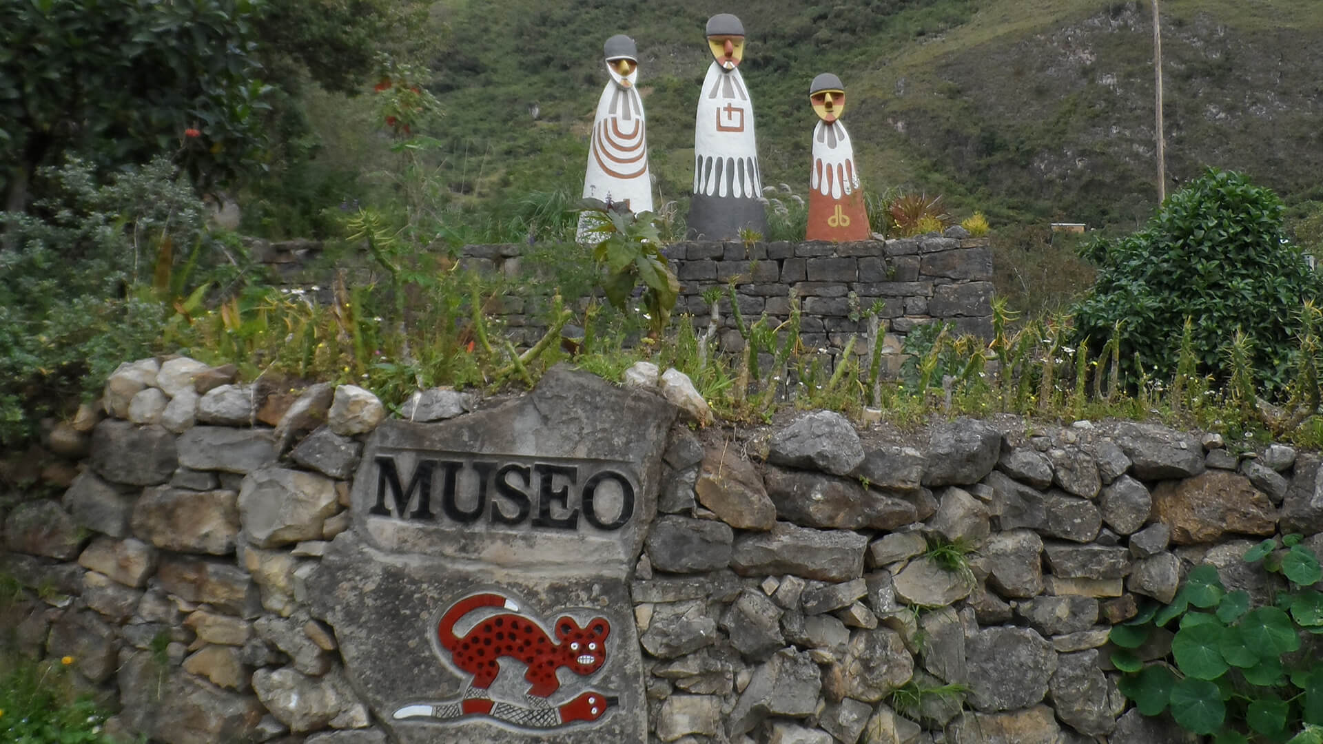 The Leymebamba museum open air fachade with Chachapoya sarcophagy replicas | RESPONSible Travel Peru