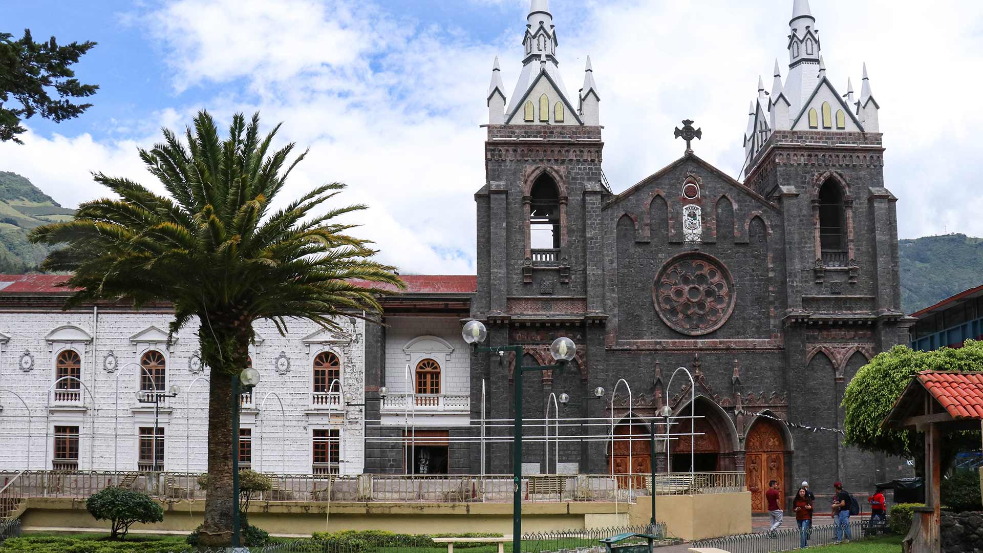 The church in Baño de Agua Santa, Ecuador | Impactful Travel