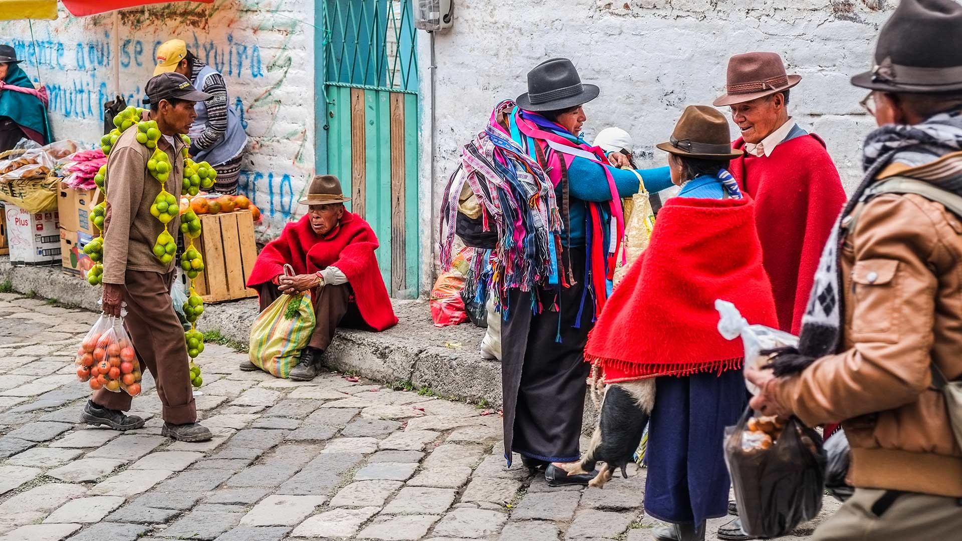 The streets of Guamote are always full of life and colour. Travel responsibly in Ecuador with Impactful Travel!