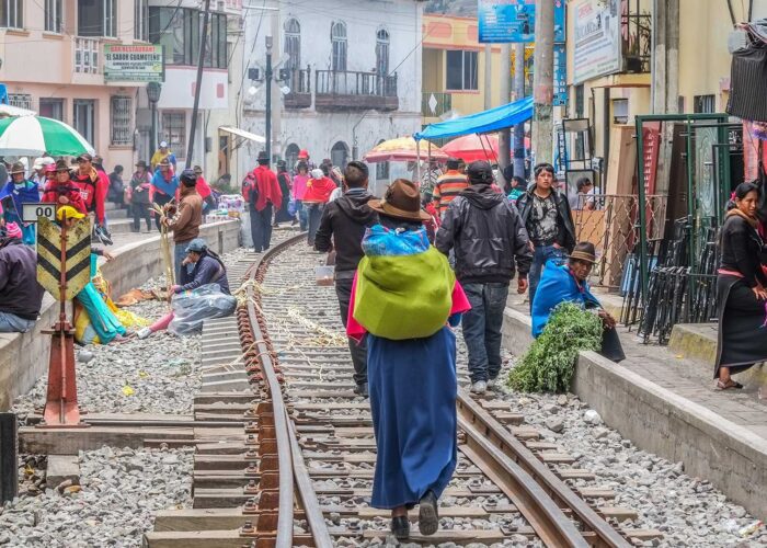 Experience local life in Guamote on the Quick Baños to Guamote to Cuenca Cultural Tour by Impactful Travel. Immerse in the culture, history and nature of Ecuador in a responsible way.