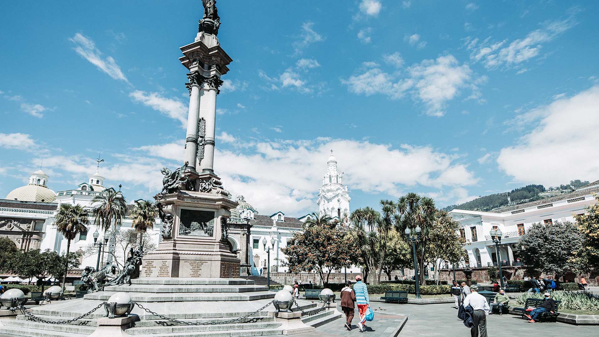 The Plaza Grande of Quito is the starting point of our Quito Walking Tour. | Impactful Travel